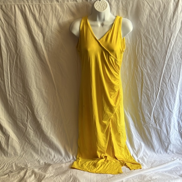 Yellow dress stretch - Picture 1 of 3